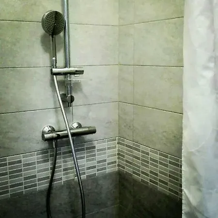 Tra Menta E Meliga Konukevi